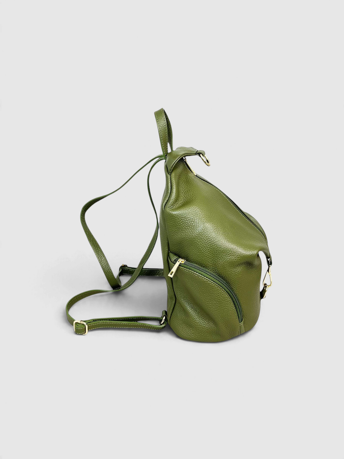 Zaino Cheval Firenze Nembus in pelle verde martellata con dettagli metallici dorati e chiusura a zip laterale