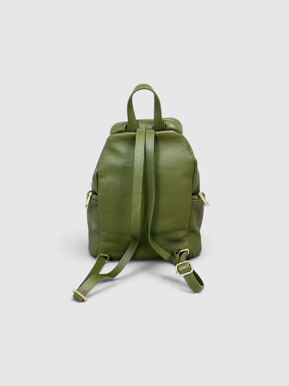 Zaino Cheval Firenze Nembus in pelle verde oliva con spallacci regolabili e dettagli in metallo dorato